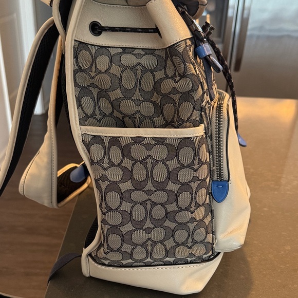 Coach Signature Beige and Navy Backpack - Picture 2 of 11